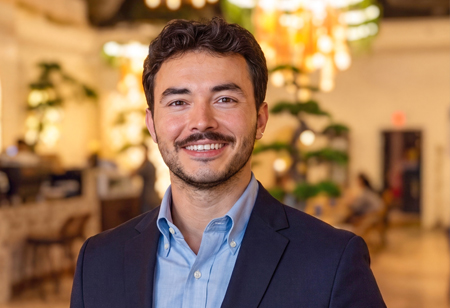 Yusuf Sayan, Moda Cafe | Food Business Review | Top Pastry and Desserts Distributing Service