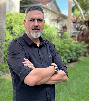 Santiago Sierra, DeliParva | Food Business Review | Top Latin Snacks Distributor
